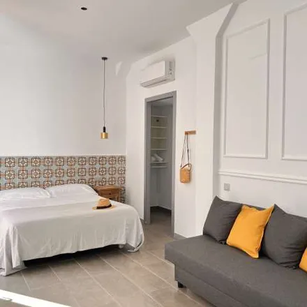 Image 6 - Carrer de l'Arquitecte Alfaro, 32, 46011 Valencia, Spain - Apartment for rent