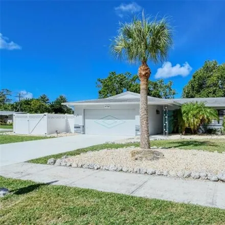 Rent this 3 bed house on 2977 Regatta Drive in Gulf Gate Estates, Sarasota County