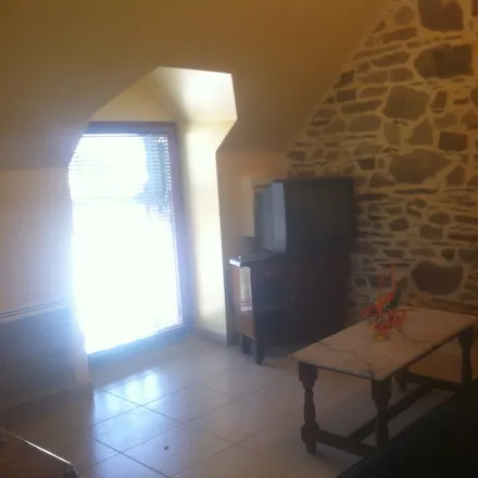 Image 3 - Redon, BRE, FR - Apartment for rent