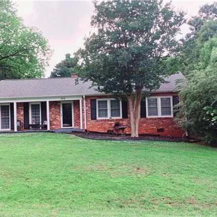 Buy this 3 bed house on 368 Woodfern Circle in Stonewall Woods, Anderson County
