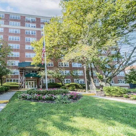 Buy this 1 bed condo on 798 Bloomfield Avenue in Glen Ridge, Essex County