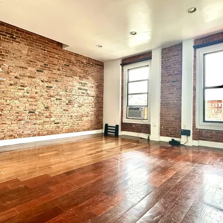 Image 4 - 428 East 134th Street, New York, NY 10454, USA - Townhouse for rent