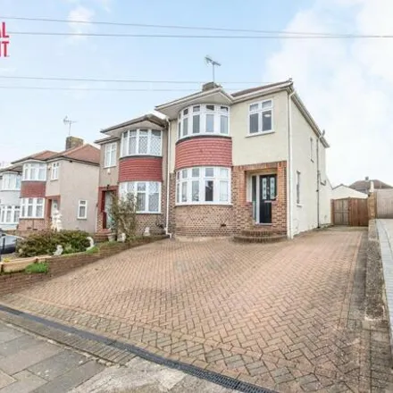 Buy this 3 bed duplex on 26 Kimberley Drive in Hurst, London
