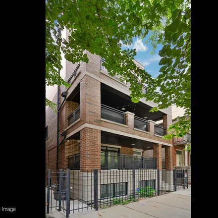 Buy this 3 bed house on 600 North May Street in Chicago, IL 60622