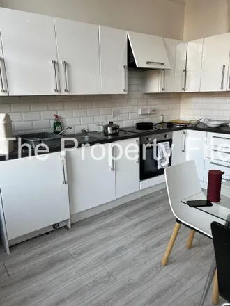 Image 5 - Moon, 450-452 Wilmslow Road, Manchester, M20 3BW, United Kingdom - Apartment for rent