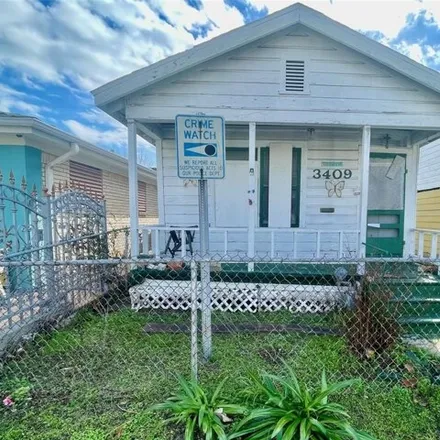 Buy this 3 bed house on 3431 Sealy Street - Avenue I in Galveston, TX 77550
