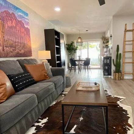 Rent this 2 bed house on Scottsdale