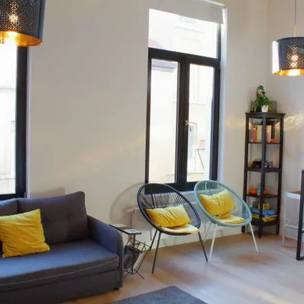Rent this 1 bed apartment on Rue du Viaduc - Viaductstraat 31 in 1050 Ixelles - Elsene, Belgium