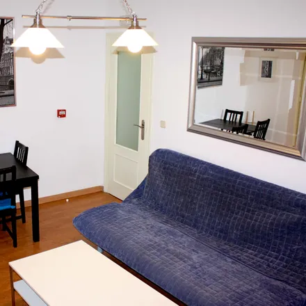 Rent this 1 bed room on Ronda de Segovia in 13, 28005 Madrid