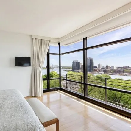 Image 3 - 170 East End Avenue, New York, NY 10128, USA - Condo for sale