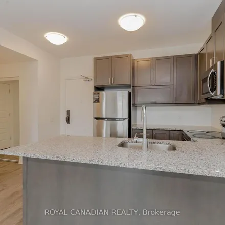 Image 7 - 73 Dundas Street West, Oakville, ON L6M 4M2, Canada - Apartment for rent