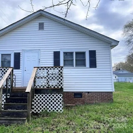 Buy this 2 bed house on 187 South Baldwin Avenue in Kannapolis, NC 28083