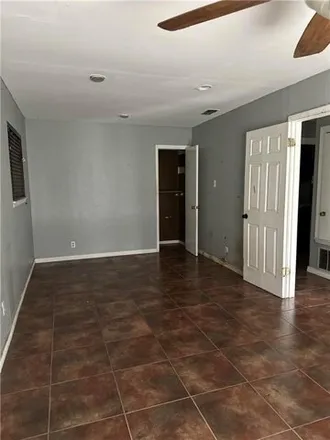 Image 3 - 121 Cactus Drive, Robstown, TX 78380, USA - House for sale