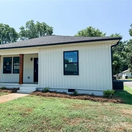 Buy this 3 bed house on 2361 Myrtle Ave in Gastonia, North Carolina