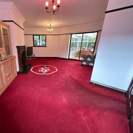 Image 4 - 1 The Oval, Chester Moor, DH2 3RH, United Kingdom - House for sale