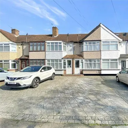 Buy this 2 bed townhouse on 101 Wellington Avenue in London, DA15 9HF
