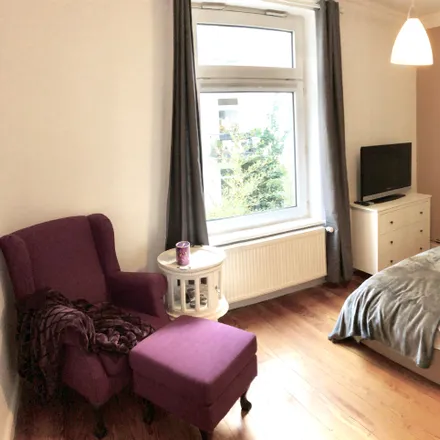 Rent this 2 bed apartment on Semperstraße 22 in 22303 Hamburg, Germany
