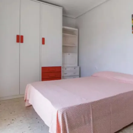 Rent this 5 bed apartment on Avinguda del Cardenal Benlloch in 6, 46021 Valencia