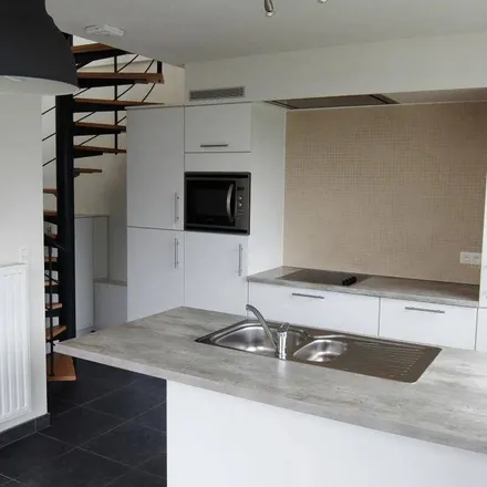 Rent this 1 bed apartment on Schepen Dejonghstraat 31 in 3800 Sint-Truiden, Belgium