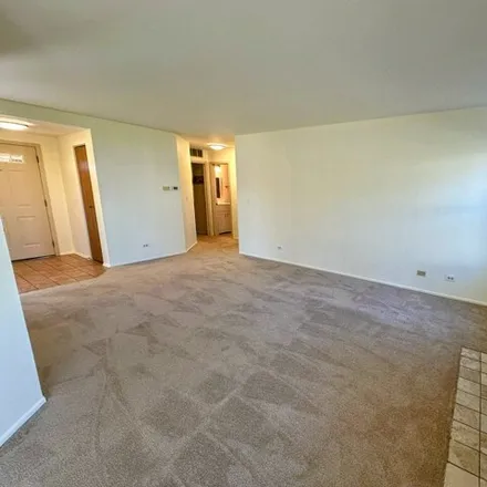 Image 6 - 233 East Fabish Drive, Buffalo Grove, IL 60089, USA - Condo for rent