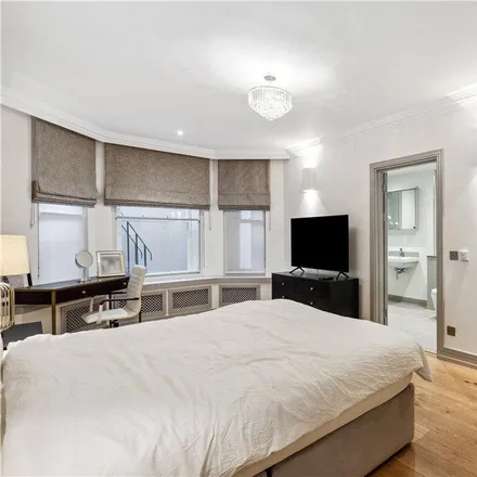 Image 8 - 106-116 Park Street, London, W1K 6RD, United Kingdom - Apartment for rent