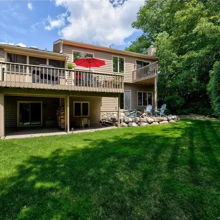 Image 2 - Olympic Hills Golf Club, Olympia Drive, Eden Prairie, MN 55347, USA - House for rent