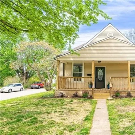 Buy this 3 bed house on 493 A Street in Saint Joseph, MO 64501