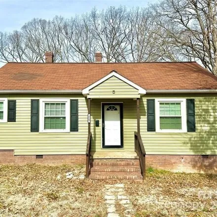 Buy this 3 bed house on 243 Parkwood Circle in Stanley, Gaston County