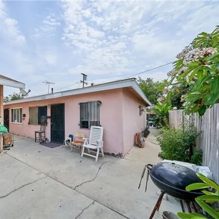 Image 6 - 2120 Myrtle Ave, Long Beach, California, 90806 - House for sale