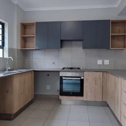 Image 5 - Van Riebeeck Avenue, Tshwane Ward 79, Pretoria, 0572, South Africa - Townhouse for rent