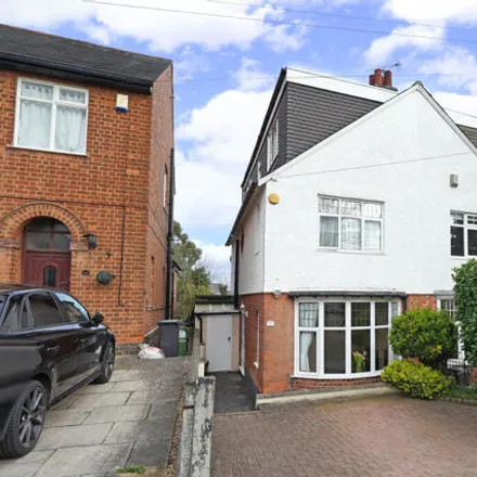 Buy this 4 bed duplex on Dovelands Primary School in Hinckley Road, Leicester