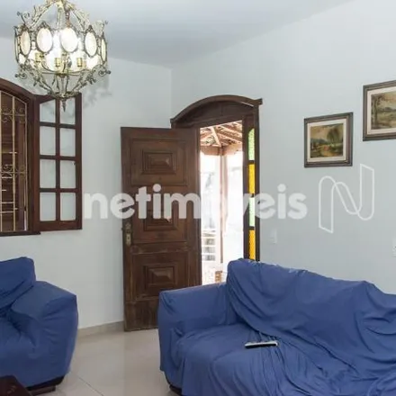 Buy this 3 bed house on Rua Pastor Casimiro de Oliveira in Venda Nova, Belo Horizonte - MG