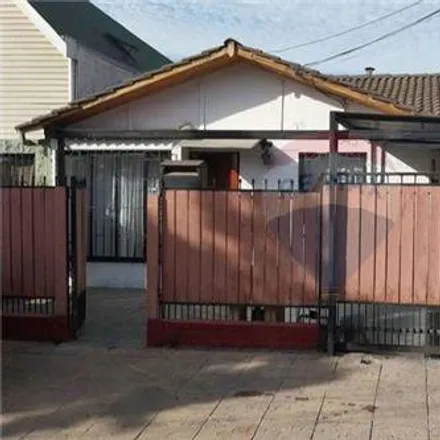 Buy this 2 bed house on Pasaje Eucaliptus 3 1380 in 971 0000 Provincia de Santiago, Chile
