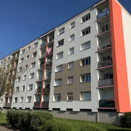 Rent this 3 bed apartment on 8 Rue d'Ensisheim in 68310 Wittelsheim, France