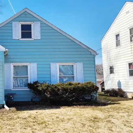 Buy this 3 bed house on 4869 North 25th Street in Milwaukee, WI 53209