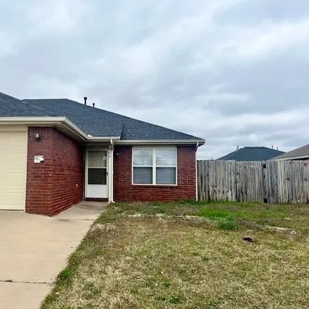 Rent this 3 bed house on 311 Asher Court in Rogers, AR 72758