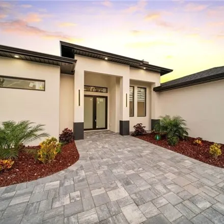 Image 7 - 276 Southwest 22nd Court, Cape Coral, FL 33991, USA - House for sale