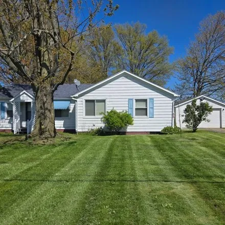 Buy this 3 bed house on 1417 South Abbe Road in Elyria, OH 44035