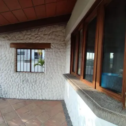 Buy this 3 bed house on Calle Ezequiel Padilla Norte in Burgos Bugambilias, 62760 Tres de Mayo