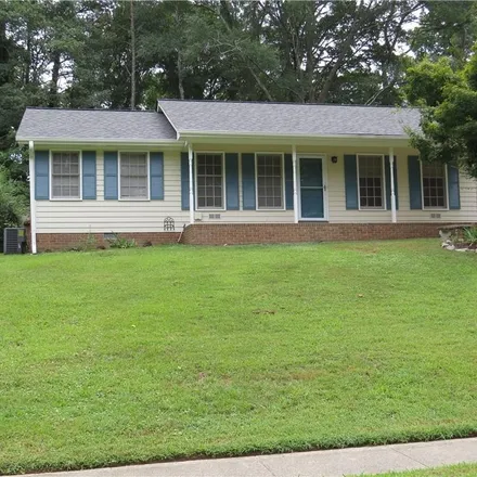 Rent this 3 bed house on 2817 Hollywood Drive in Scottdale, GA 30033