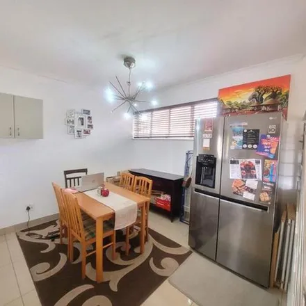 Image 5 - Stephen Dlamini Road, Essenwood, Durban, 4001, South Africa - Townhouse for rent