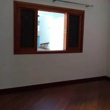 Buy this 3 bed house on Rua José Manuel da Fonseca Júnior in Vila Guilhermina, São Paulo - SP