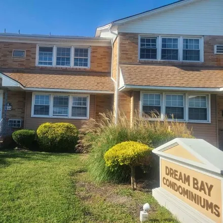 Buy this 2 bed condo on 5645 Suffolk Court in Ventnor Heights, Ventnor City