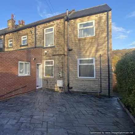 Rent this 2 bed apartment on Bromley Road in Huddersfield, HD2 2XS