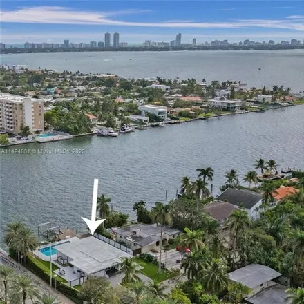 Image 7 - 7821 Beach View Drive, North Bay Village, Miami-Dade County, FL 33141, USA - House for sale