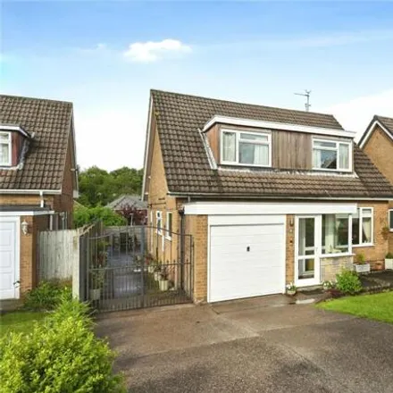 Buy this 4 bed house on Vale Close in Mansfield, Nottinghamshire