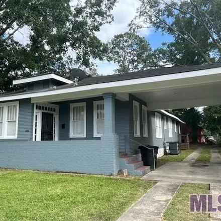 Buy this 4 bed house on 2474 Washington Avenue in Belfort, Baton Rouge