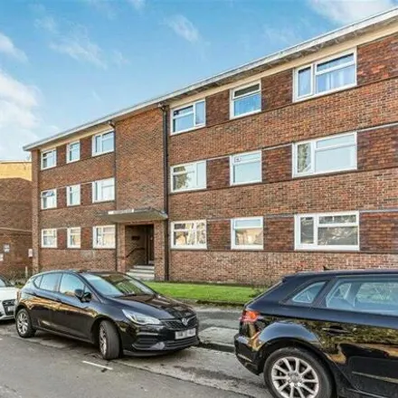 Buy this 2 bed apartment on 1-12 Rothamsted Avenue in Hatching Green, AL5 2DR