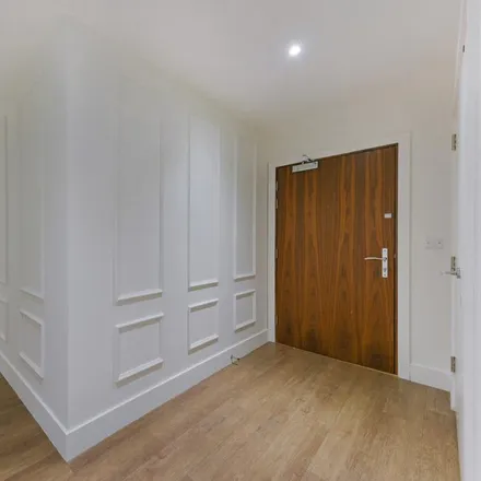 Image 5 - Wagtail Court, Pipit Drive, London, SW15 6RH, United Kingdom - Apartment for rent