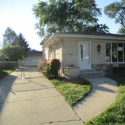 Buy this 4 bed house on 14612 Kolin Avenue in Midlothian, Bremen Township